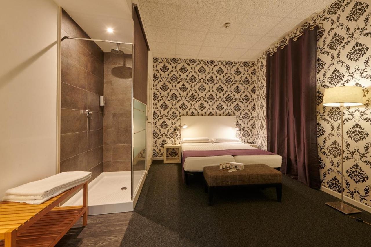 Hostal Mayerling Centro Барселона Экстерьер фото